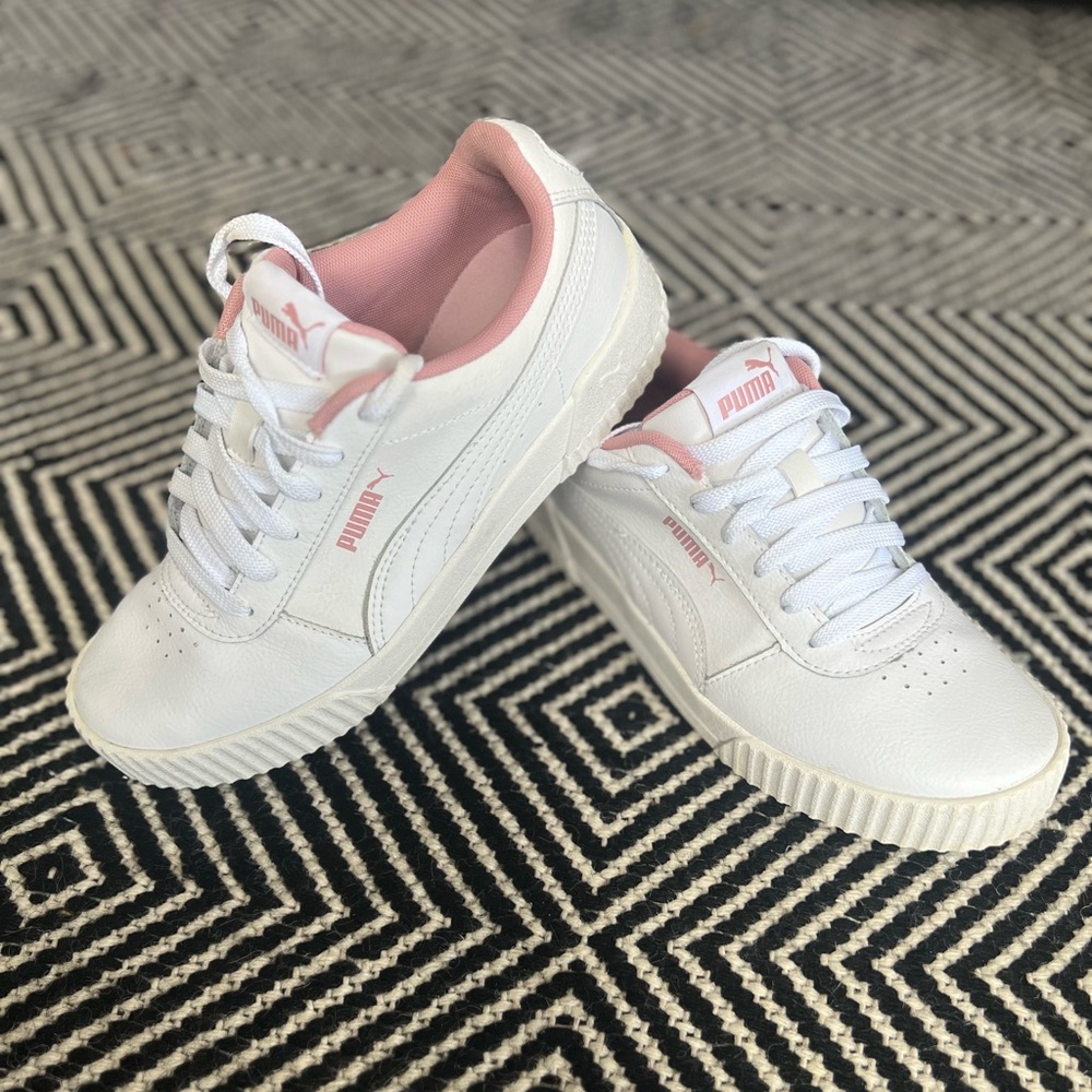 Puma Sneakers